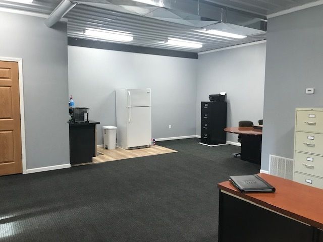 Office For Sale: 4055 S Evergreen Dr, Newaygo, MI 49337